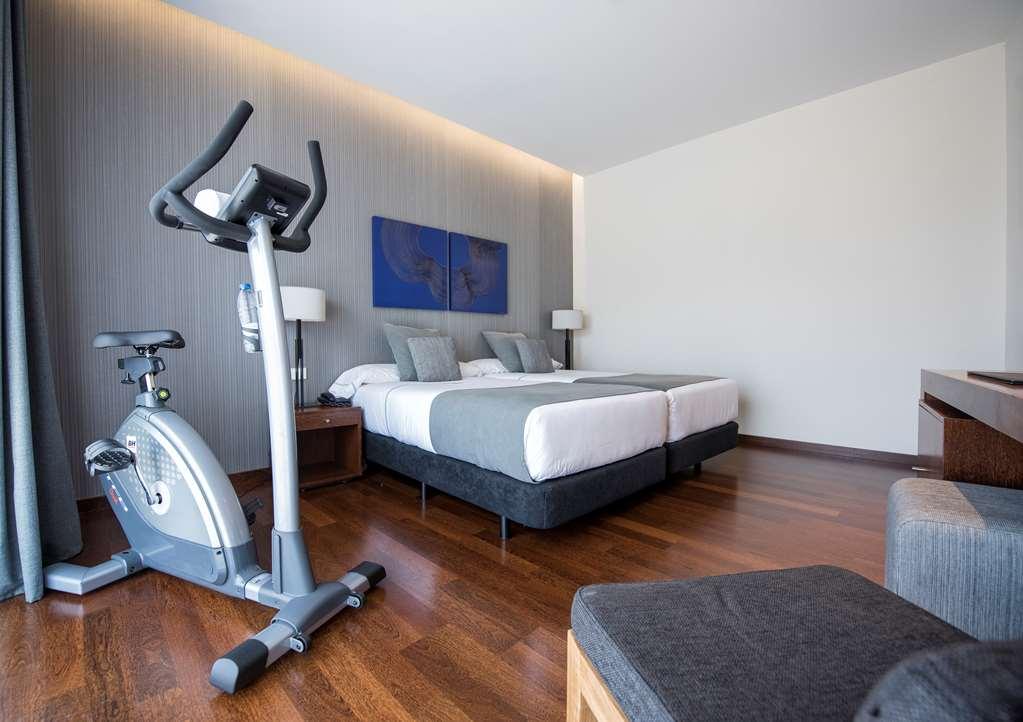 Hotel Carris Marineda A Coruña Facilidades foto